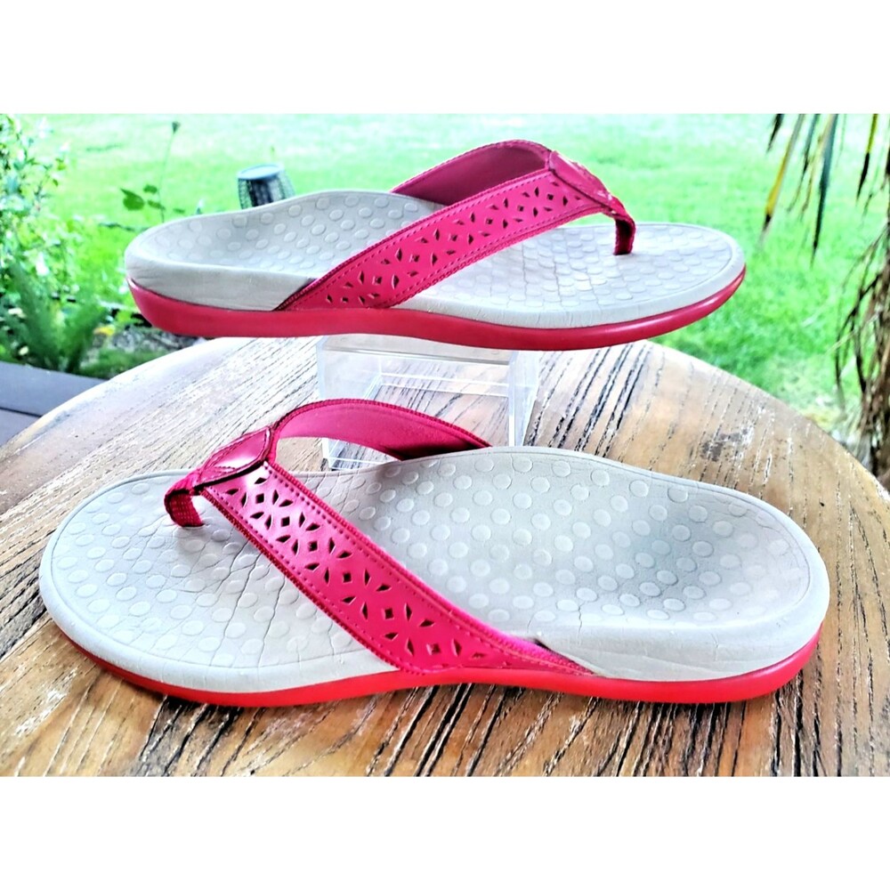 Vionic Tide Sz 7 Perf Permit Pink Laser Cut Thong Flip Flop Sandals Orthaheel